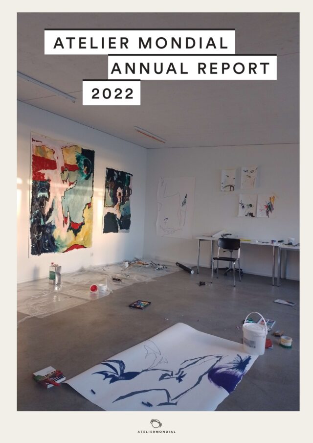20230912_Jahresbericht_EN_2022_nur-Titelbild_mit-grau.jpg